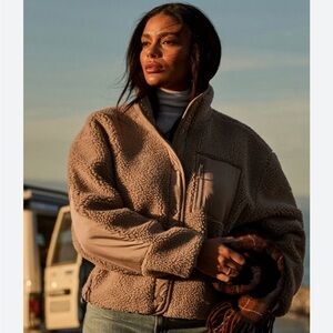 Fabletics tahoe Teddy Jacket